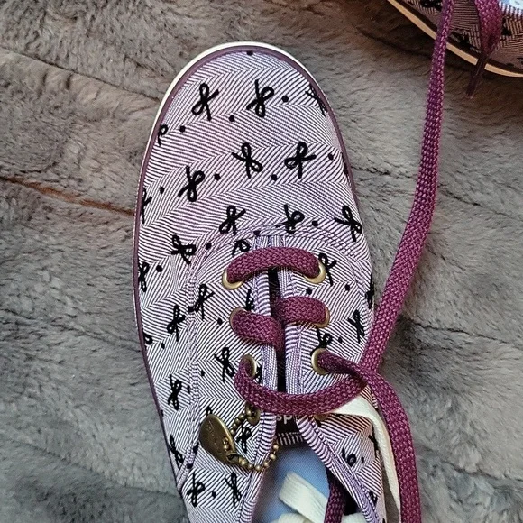 NWT! RARE! Taylor Swift In Collaboration with Keds Purple Bow Print Keds! Size 8 - Picture 6 of 11